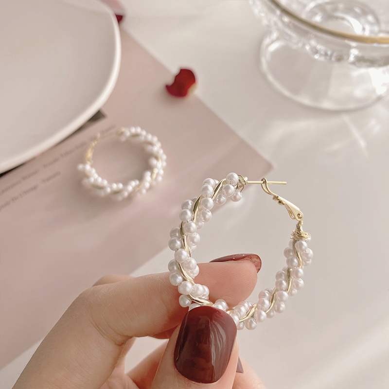 Pearl Circle