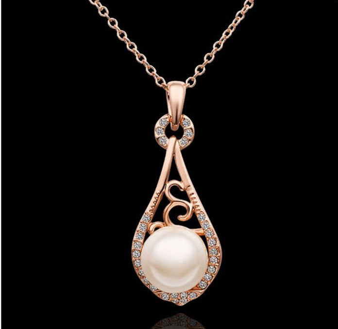 Fashion Pearl Necklace Clavicle Chain